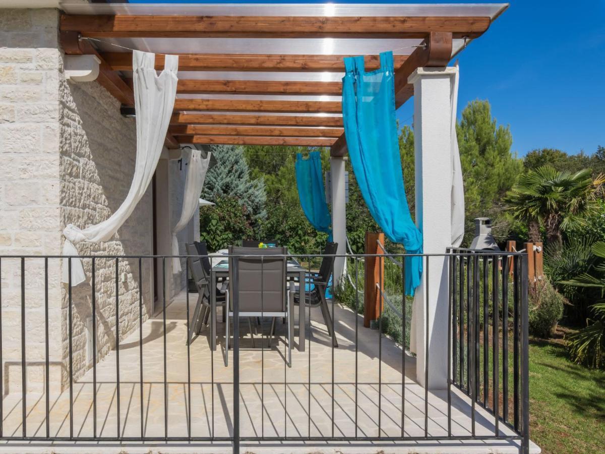 Holiday Home Villa Joy By Interhome Novigrad Istria Exterior foto